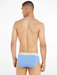 Tommy Hilfiger - 3P BRIEF - madalaimad hinnad - fierce red/well water/anchor blue - 2