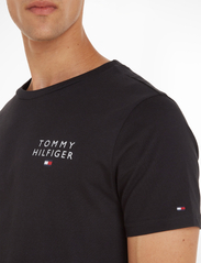 Tommy Hilfiger - CN SS TEE LOGO - najniższe ceny - black - 3