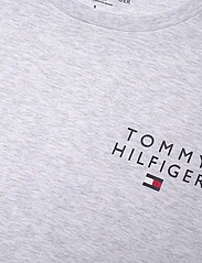 Tommy Hilfiger - CN SS TEE LOGO - najniższe ceny - ice grey heather - 2