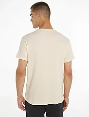 Tommy Hilfiger - SS TEE - lowest prices - calico - 2