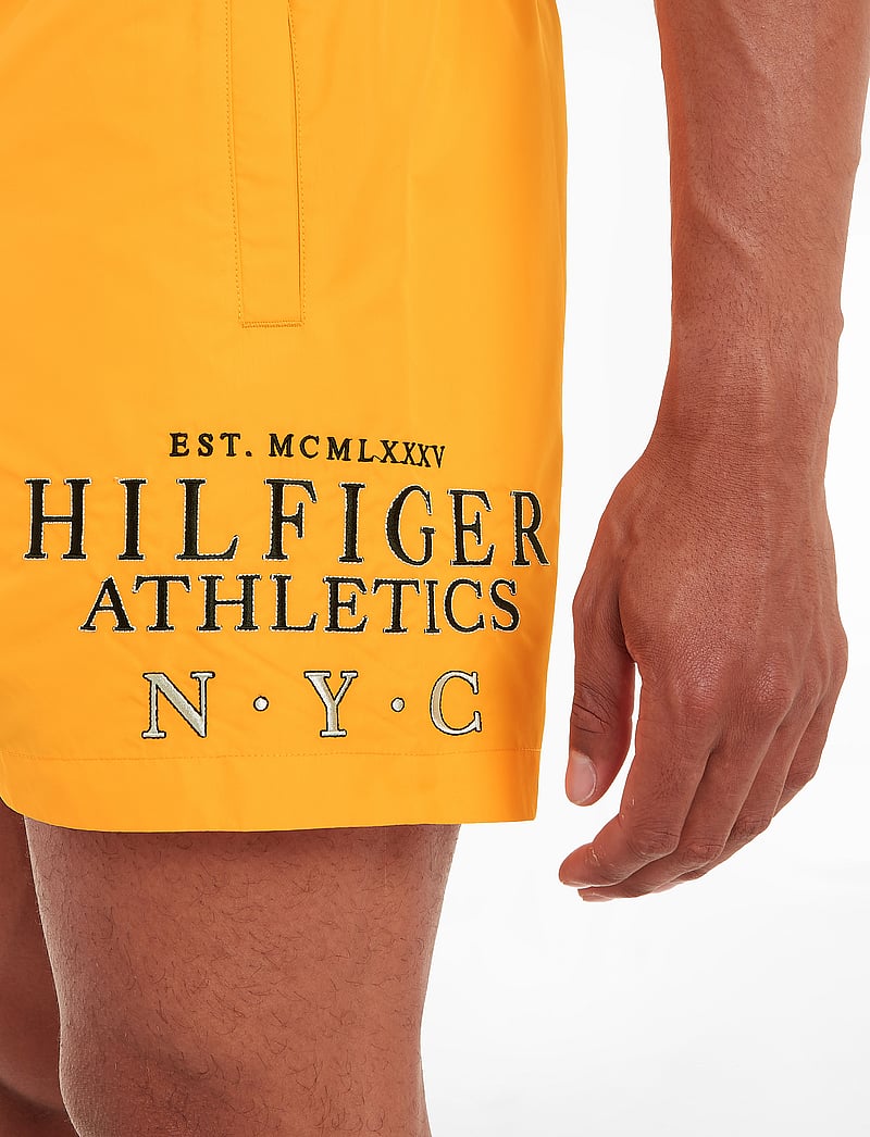 Tommy Hilfiger - MEDIUM DRAWSTRING - badshorts - daylight orange 212-280 - 3