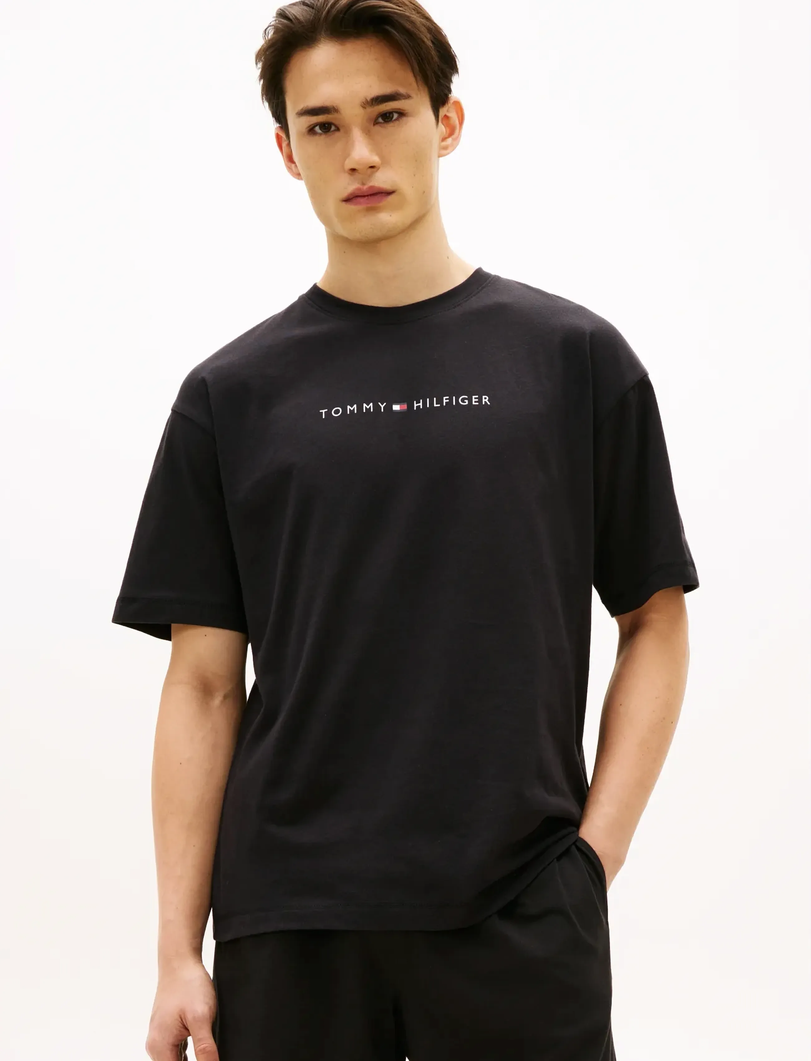 Tommy Hilfiger SS LOGO TEE - Tommy Hilfiger - BLACK / black
