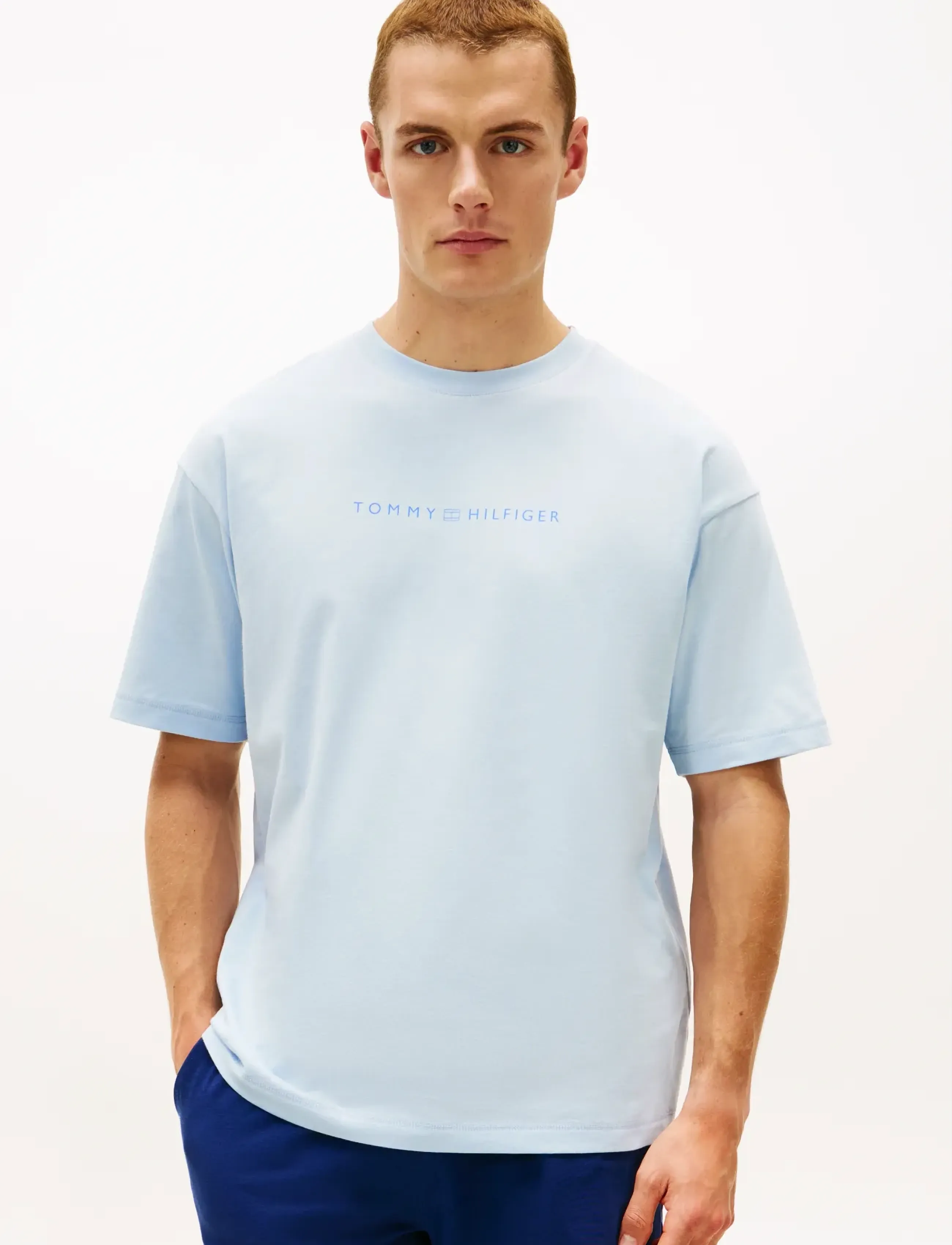 Tommy Hilfiger SS LOGO TEE - Tøj - BREEZY BLUE / blue