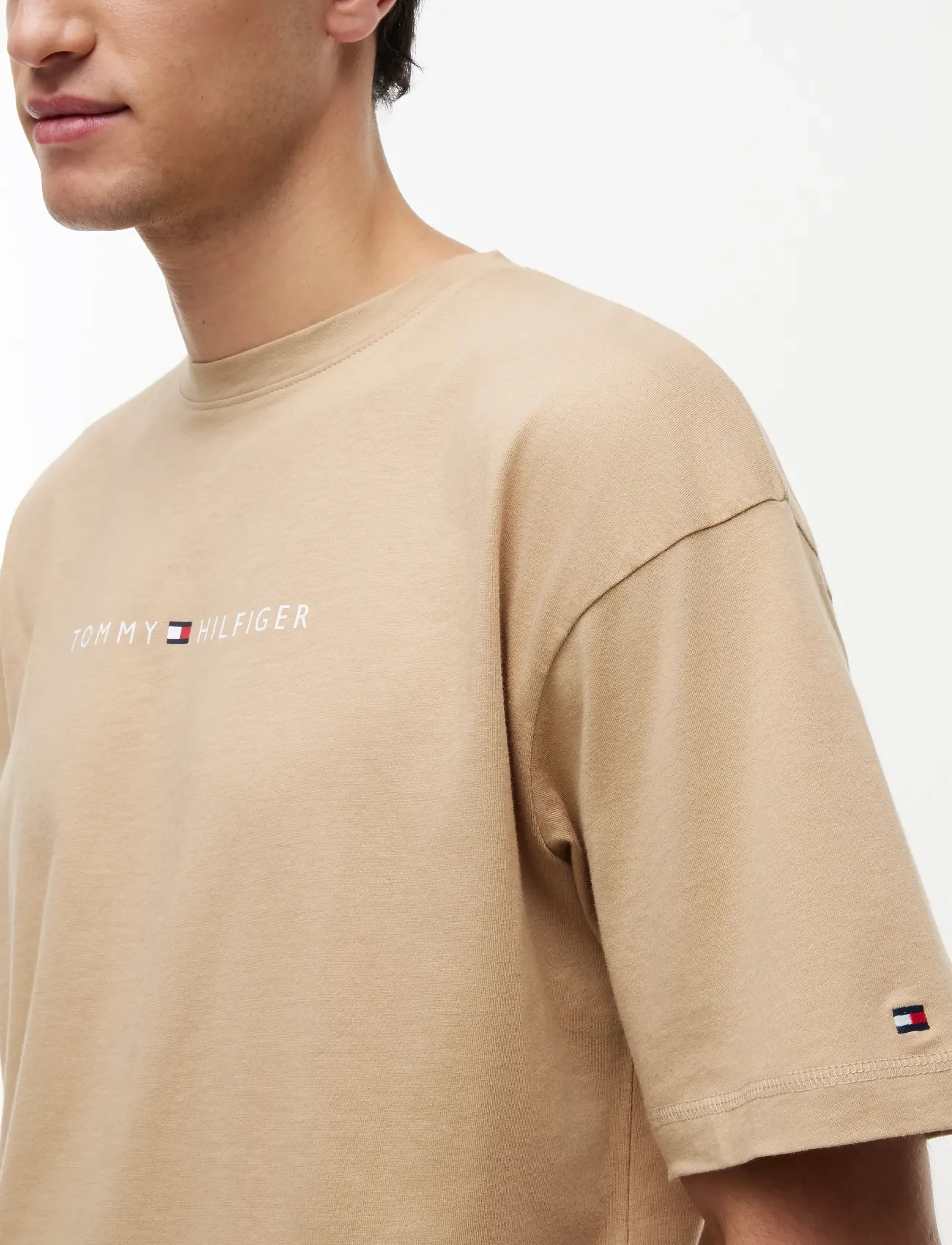 Tommy Hilfiger - SS LOGO TEE - kurzärmelig - desert - 3