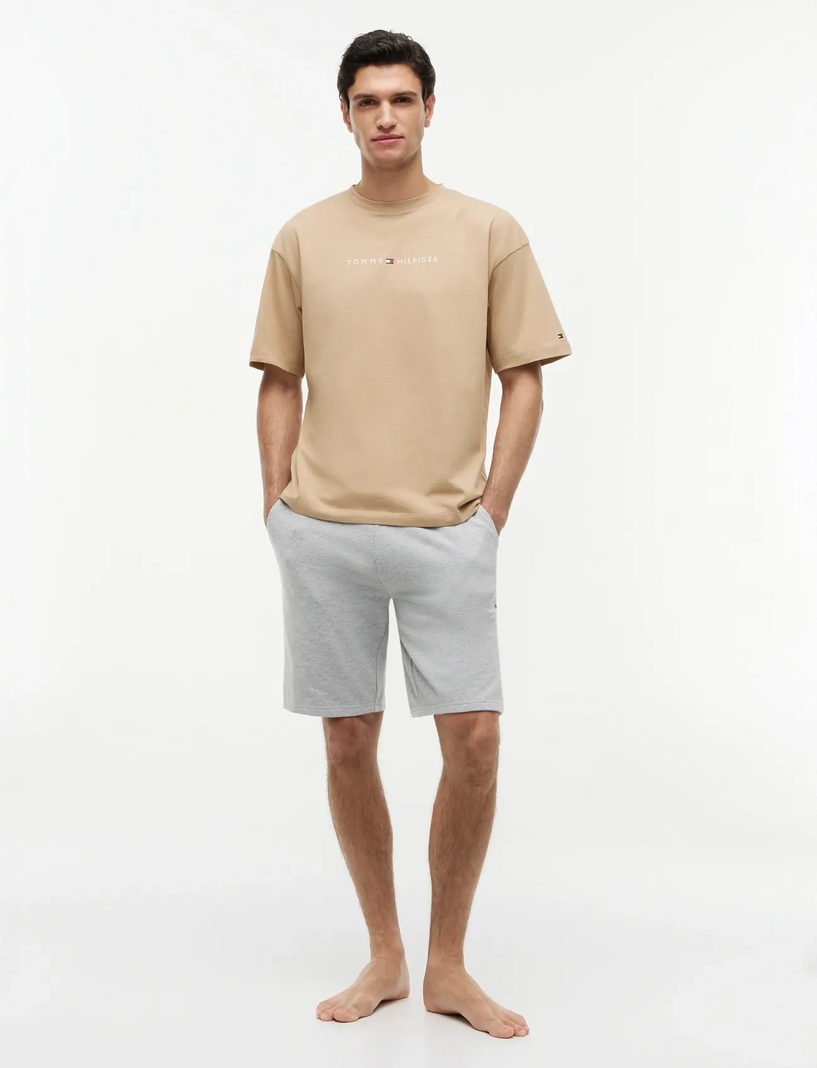 Tommy Hilfiger - SS LOGO TEE - kurzärmelig - desert - 4