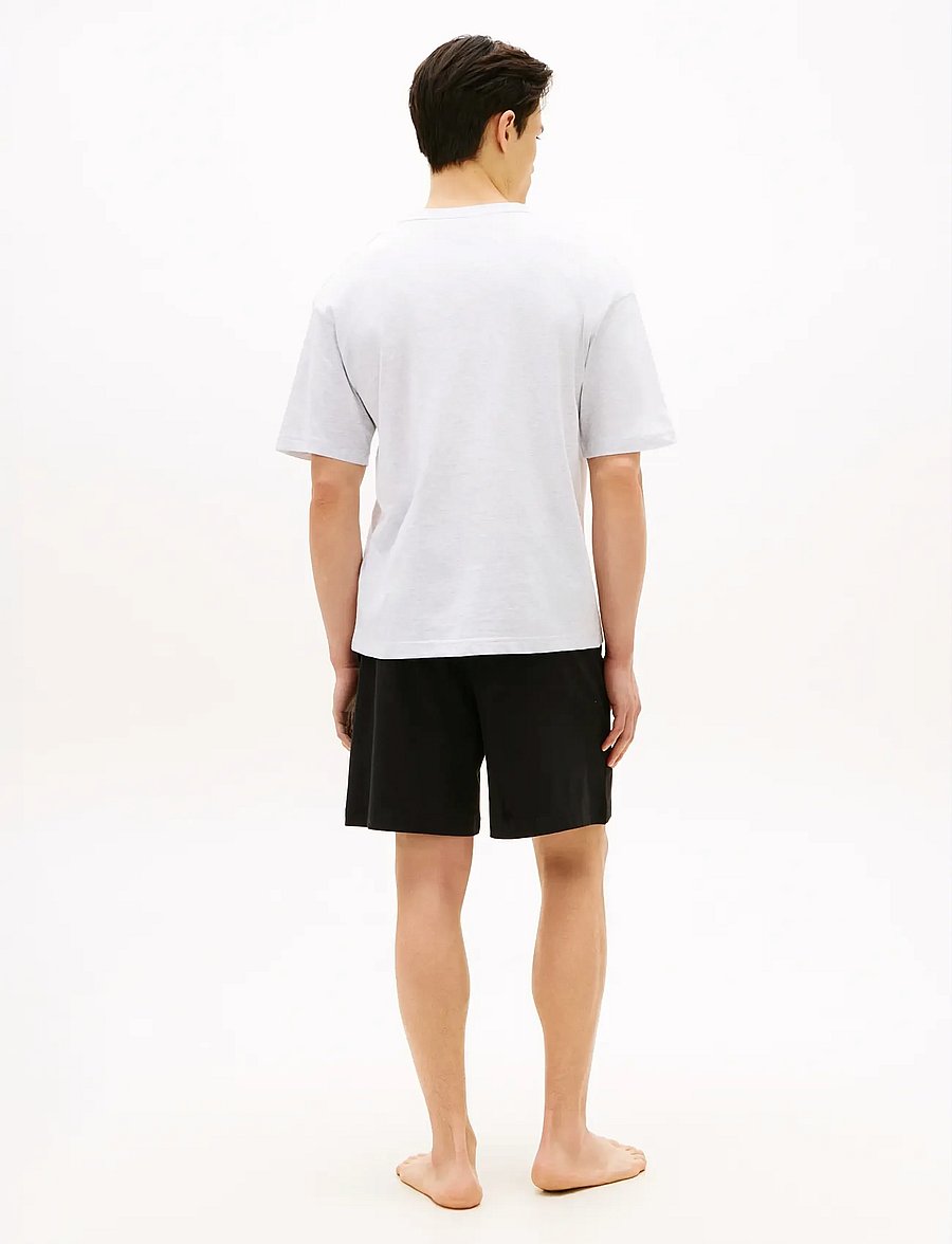 Tommy Hilfiger - SS LOGO TEE - kurzärmelige t-shirts - ice grey heather - 2