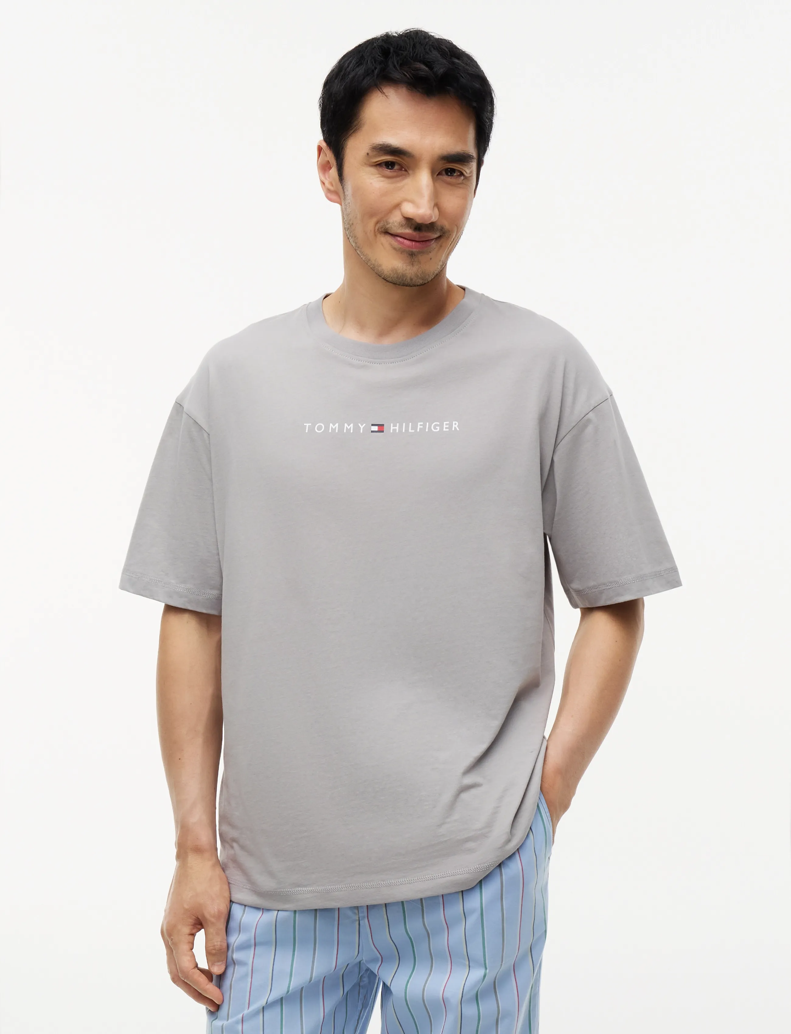 TOMMY HILFIGER Ss Tee Cont. Logo t-shirts - bas herr – bild 2