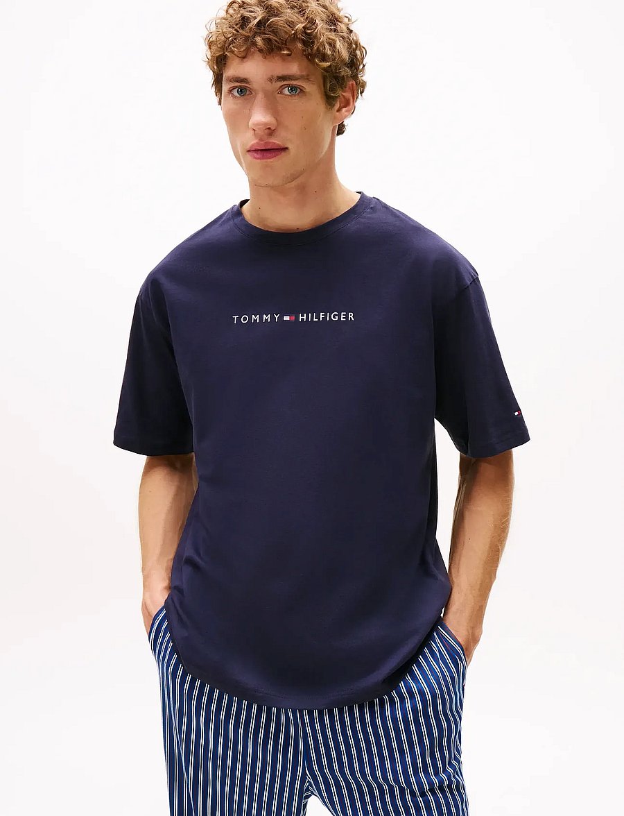 Tommy Hilfiger - SS TEE CONT. LOGO - short-sleeved t-shirts - desert sky - 0