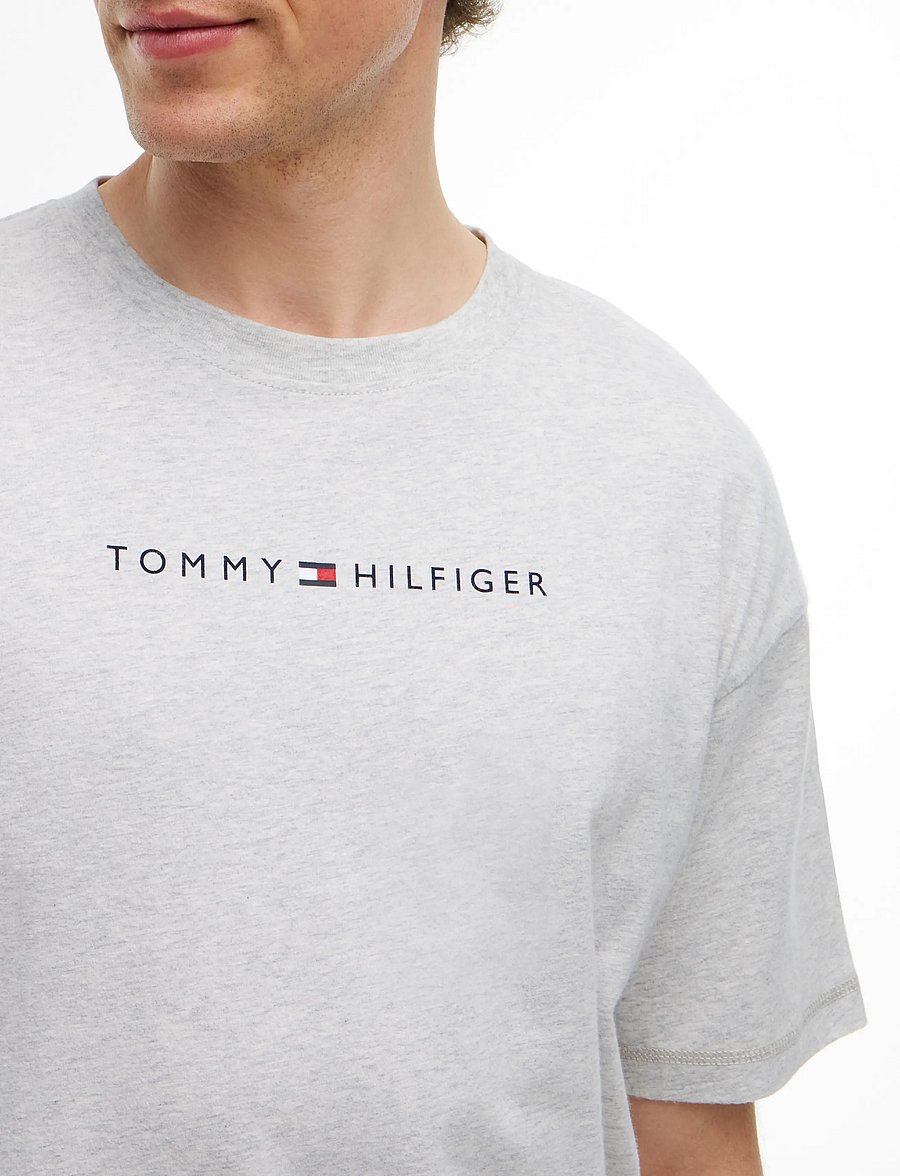 Tommy Hilfiger - SS TEE CONT. LOGO - kortærmede t-shirts - ice grey heather - 3