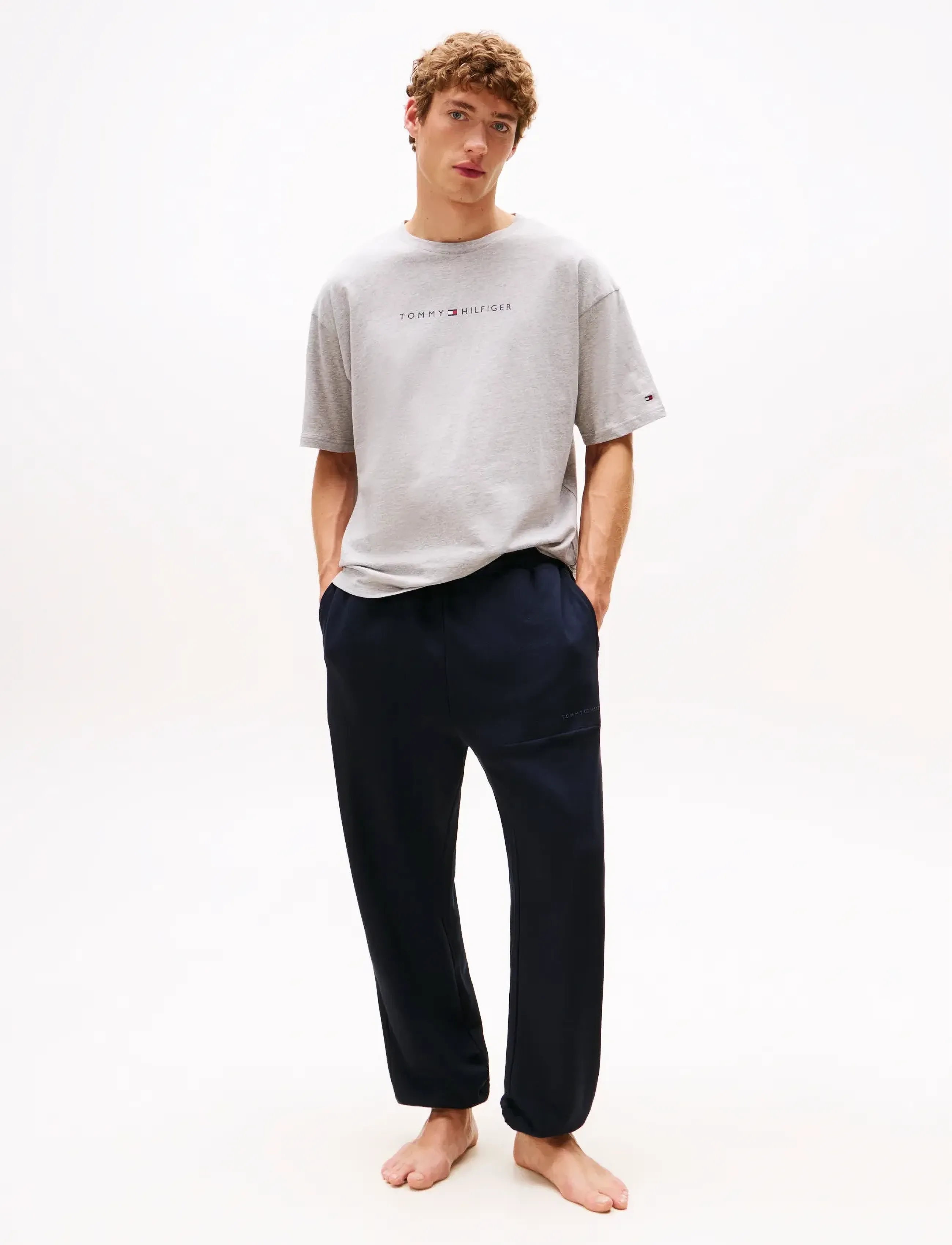 Tommy Hilfiger - SS TEE CONT. LOGO - kurzärmelig - light grey heather - 3