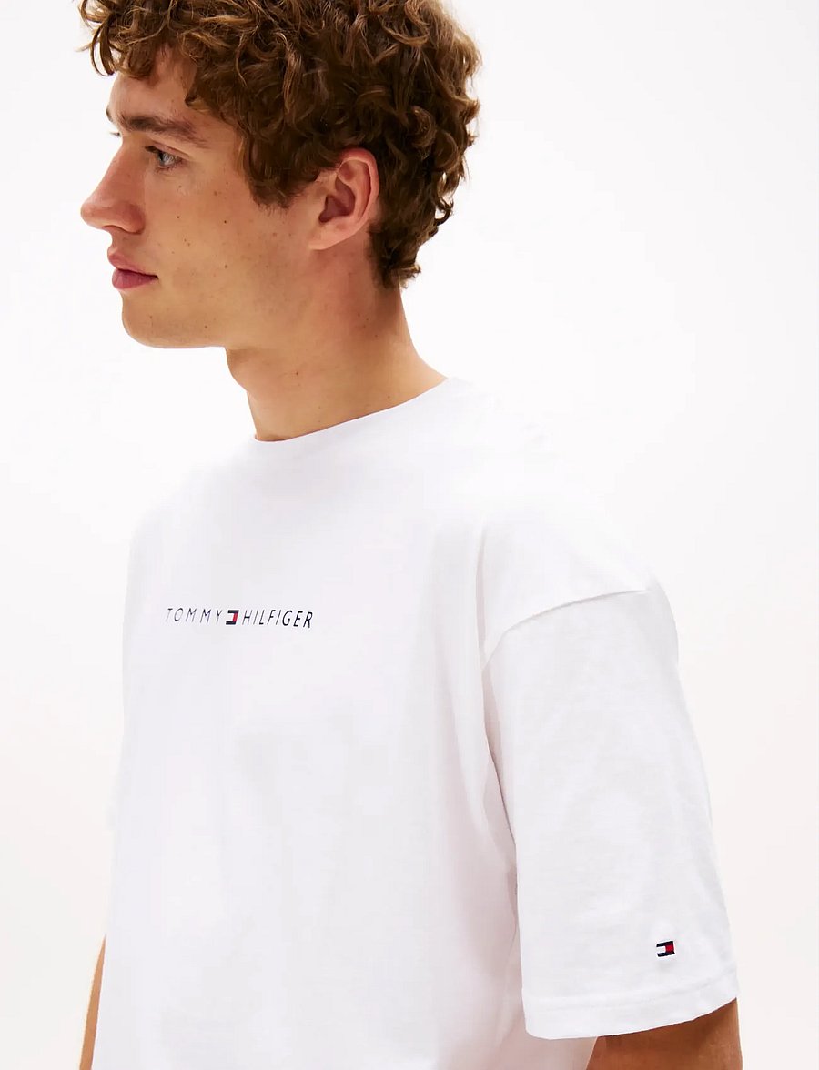 Tommy Hilfiger - SS TEE CONT. LOGO - short-sleeved t-shirts - th optic white - 4