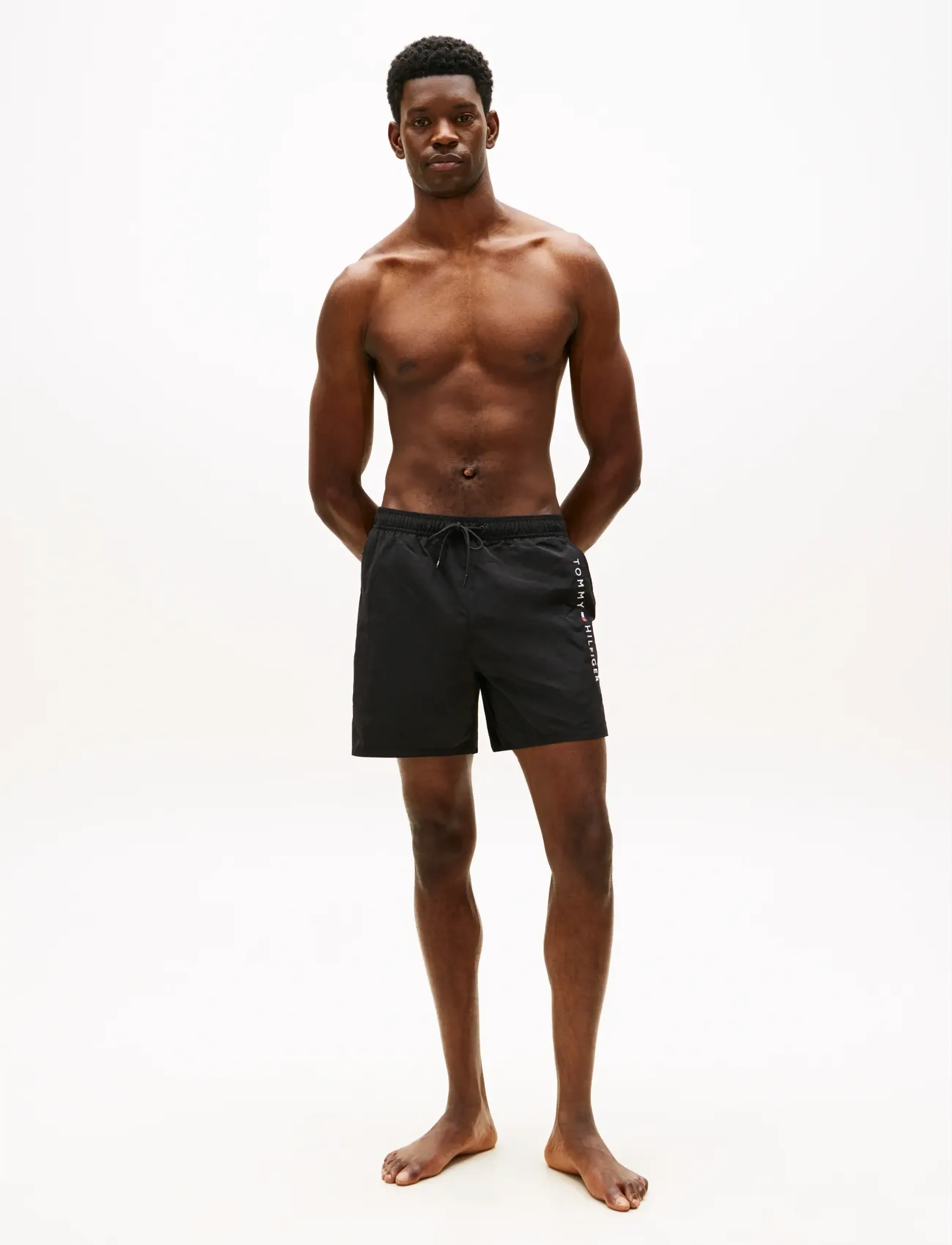 Tommy Hilfiger - MEDIUM DRAWSTRING zip pocket - swim shorts - black - 3