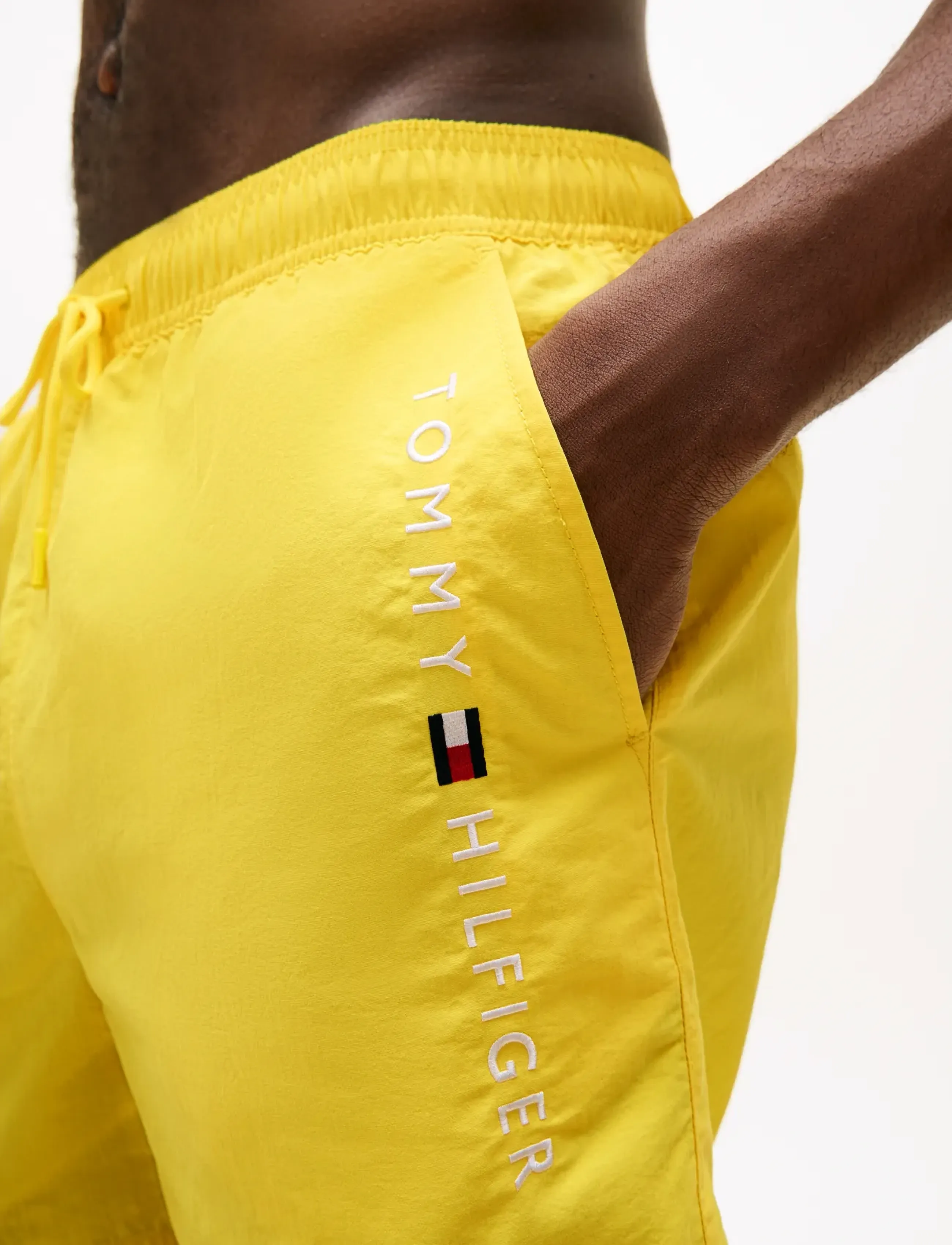 Tommy Hilfiger - MEDIUM DRAWSTRING zip pocket - badeshorts - buttercup yellow - 4