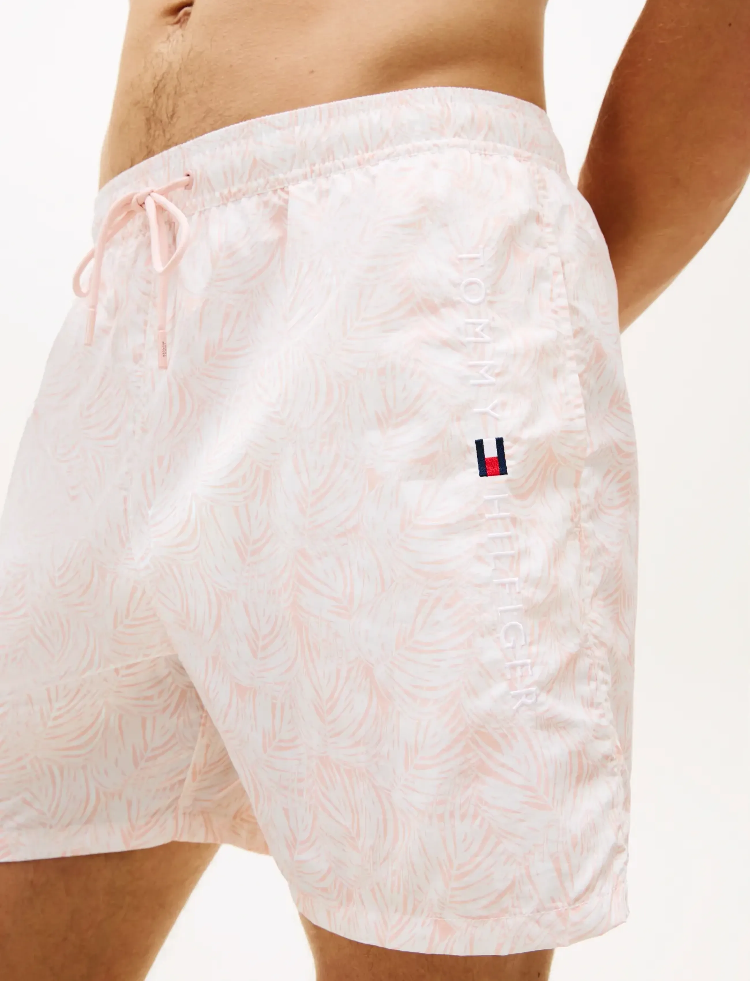 Tommy Hilfiger - MEDIUM DRAWSTRING PRINT - swim shorts - palm leaf delicate petal - 4