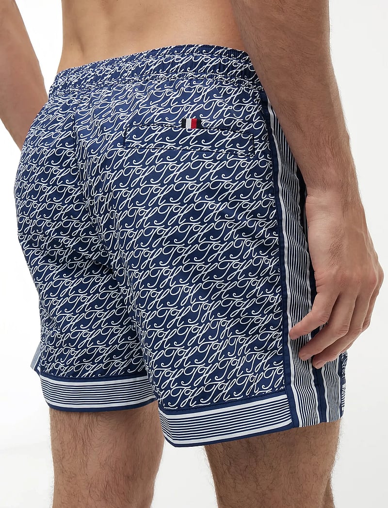 Tommy Hilfiger - MEDIUM DRAWSTRING PRINT - badehose - th script preppy navy - 4