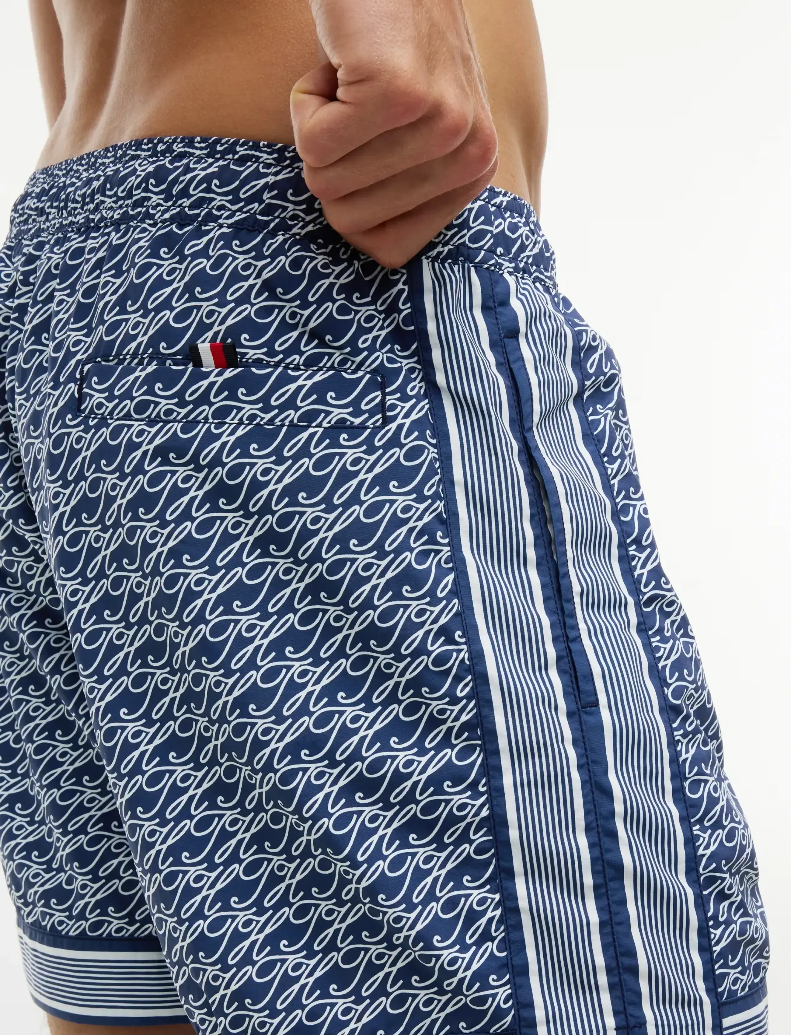Tommy Hilfiger - MEDIUM DRAWSTRING PRINT - badehose - th script preppy navy - 4