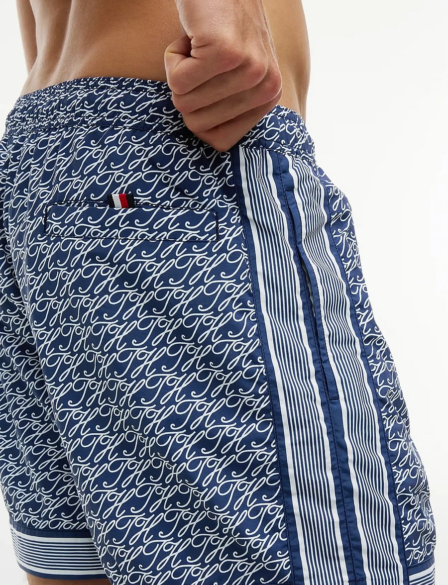 Tommy Hilfiger - MEDIUM DRAWSTRING PRINT - badehose - th script preppy navy - 4