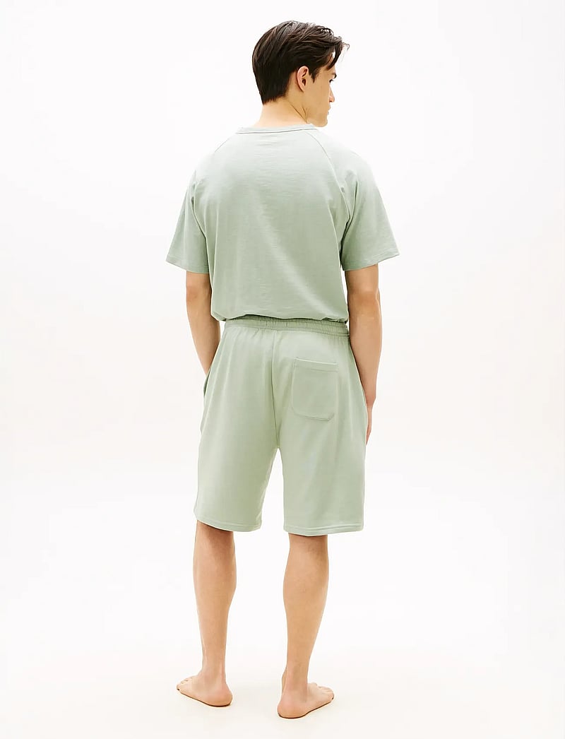 Tommy Hilfiger - TRACK SHORT - shorts - minty grey - 2