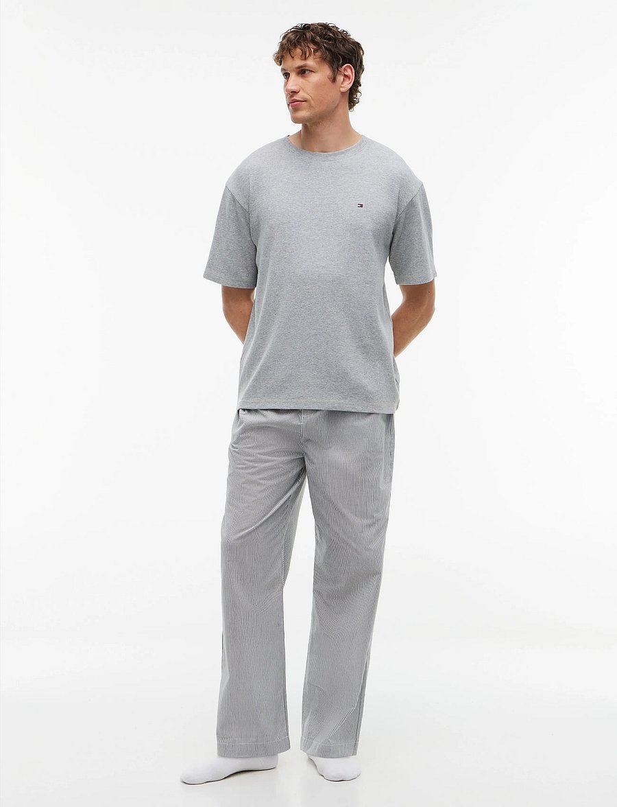 Tommy Hilfiger - WAFFLE SS TEE - kortærmede t-shirts - light grey heather - 4