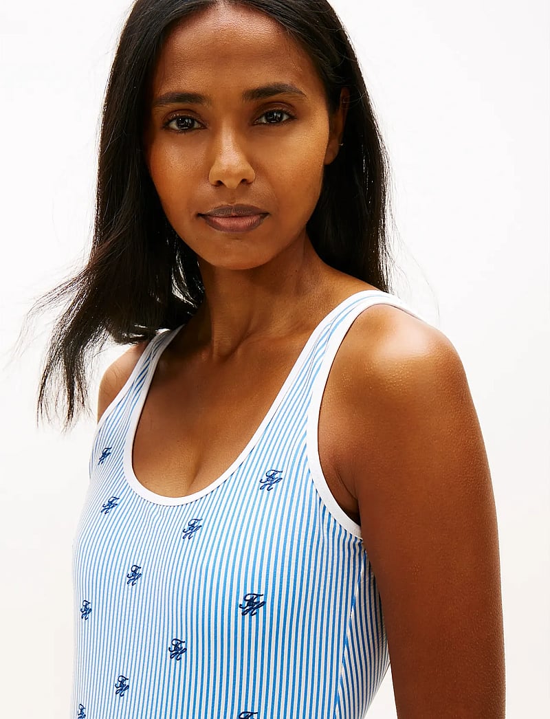 Tommy Hilfiger - SCOOP BACK OP EMB - badeanzüge - ithaca scr blue spell white - 4