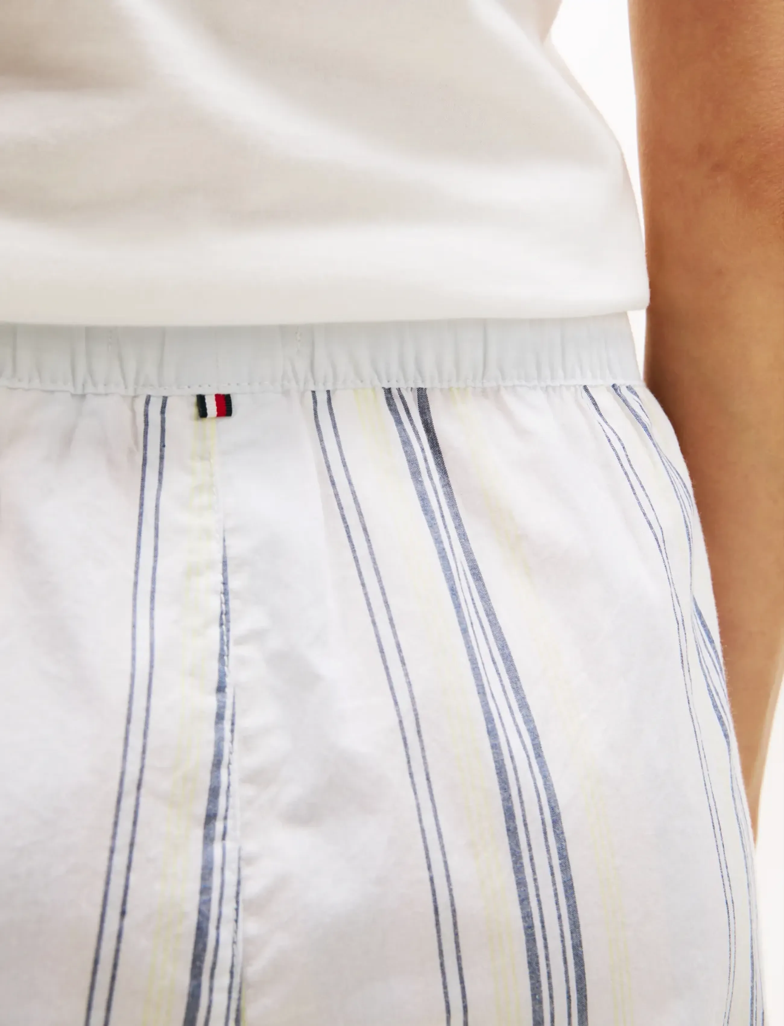 Tommy Hilfiger - POPLIN STRIPE SHORTS - natshorts - keepsake blue multi stripe - 4