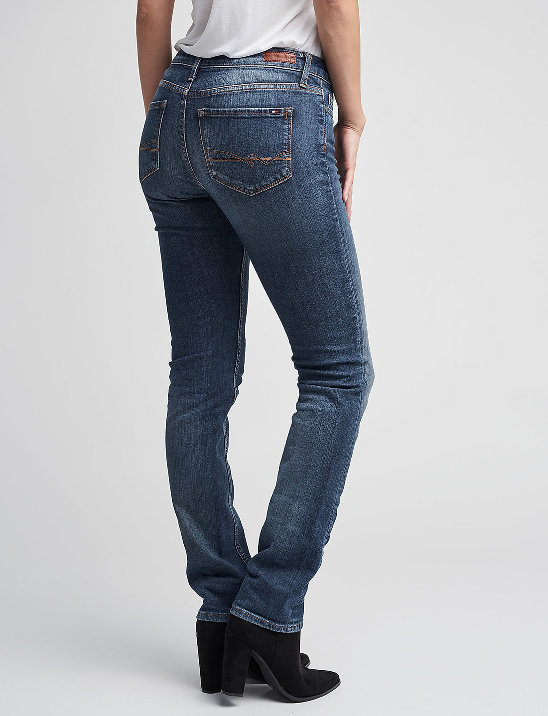 Tommy hilfiger rome best sale straight fit jeans