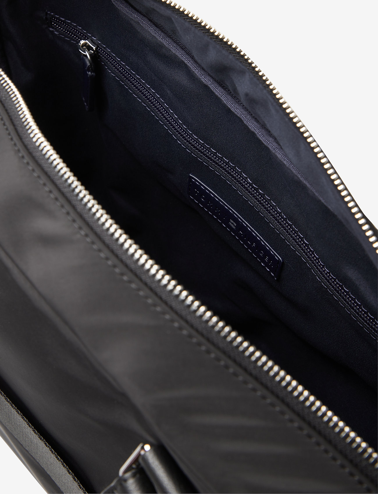 Tommy Hilfiger - CLEAN NYLON COMPUTER - black - 4