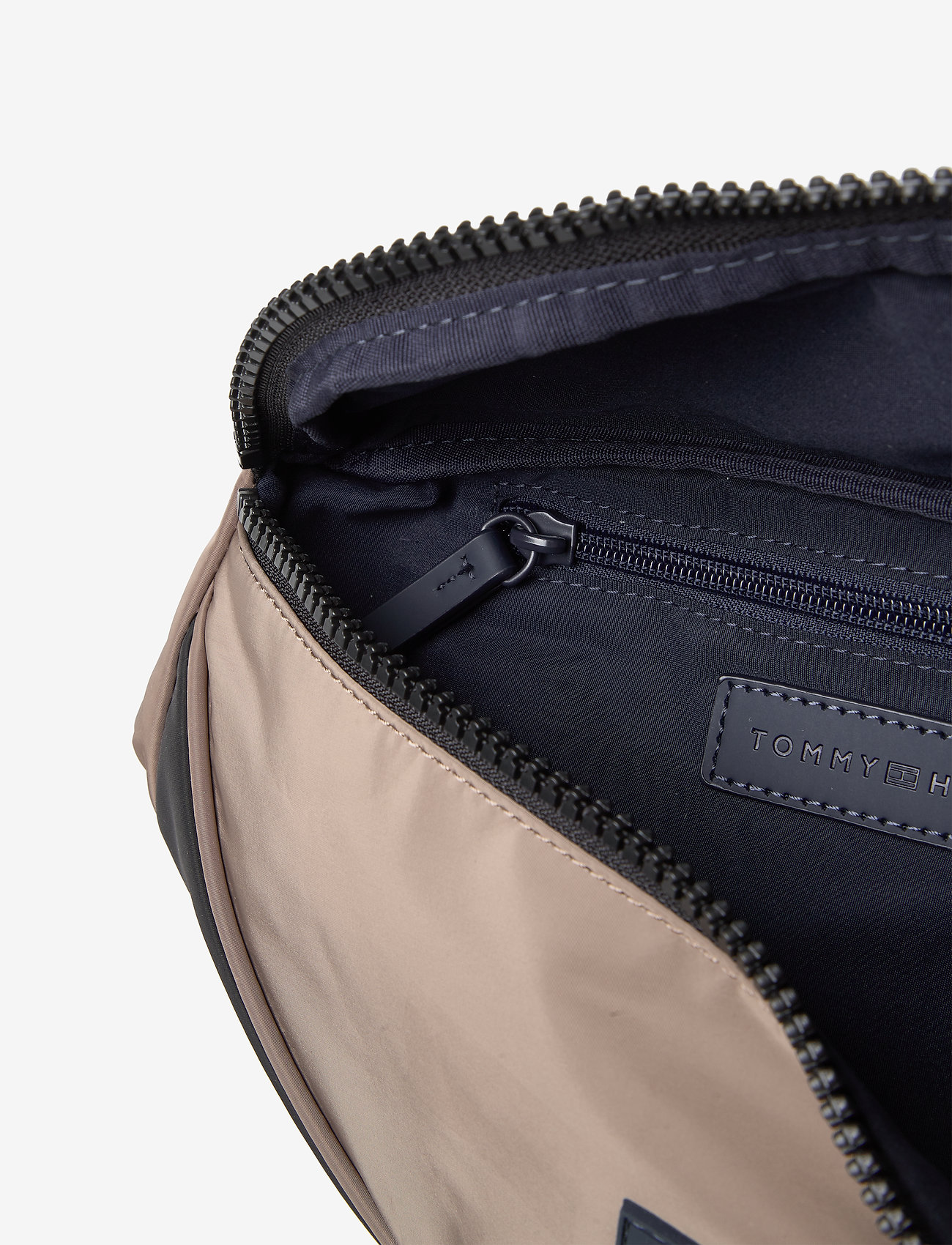 Tommy Hilfiger - TOMMY CROSSBODY - nomad - 4
