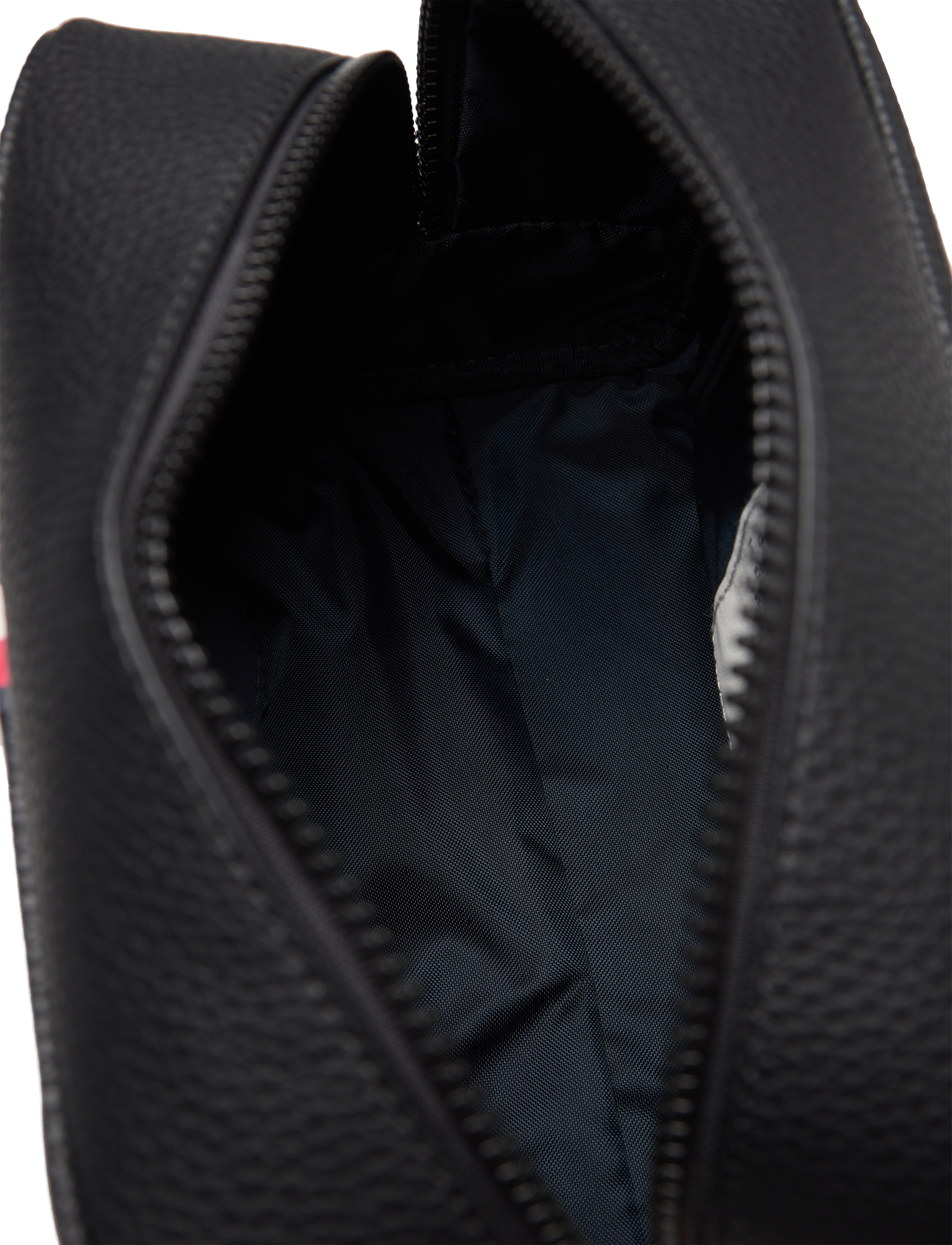 Tommy Hilfiger - ESSENTIAL PU WASHBAG - igapäevane stiil - black - 4