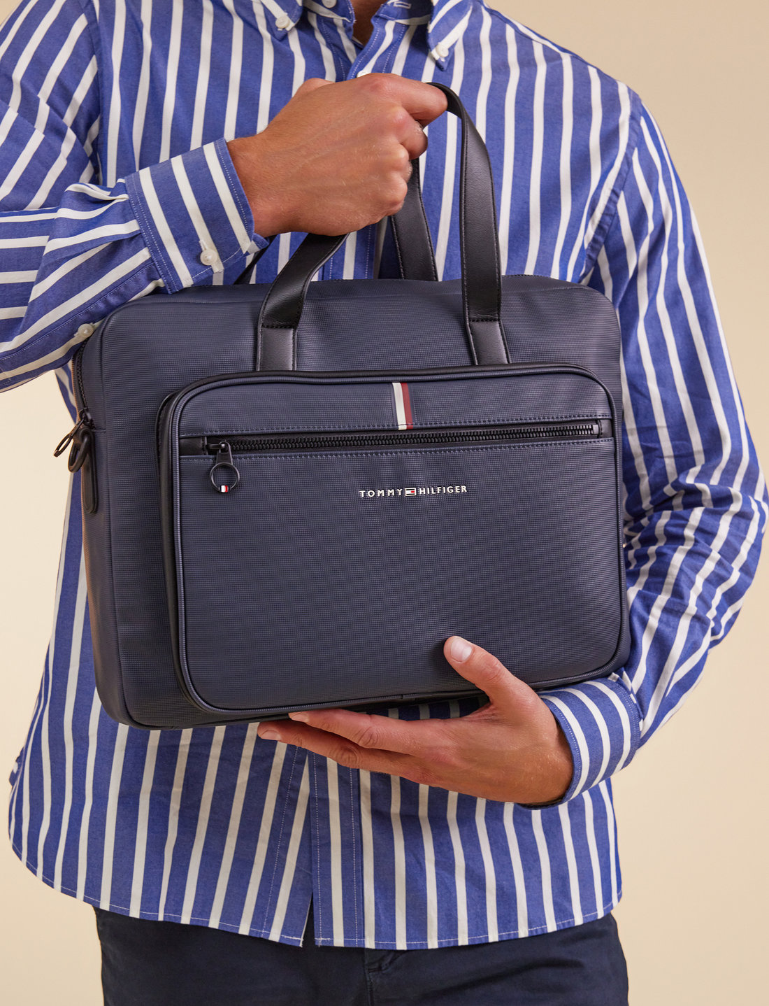 Tommy hilfiger 2025 blue bag