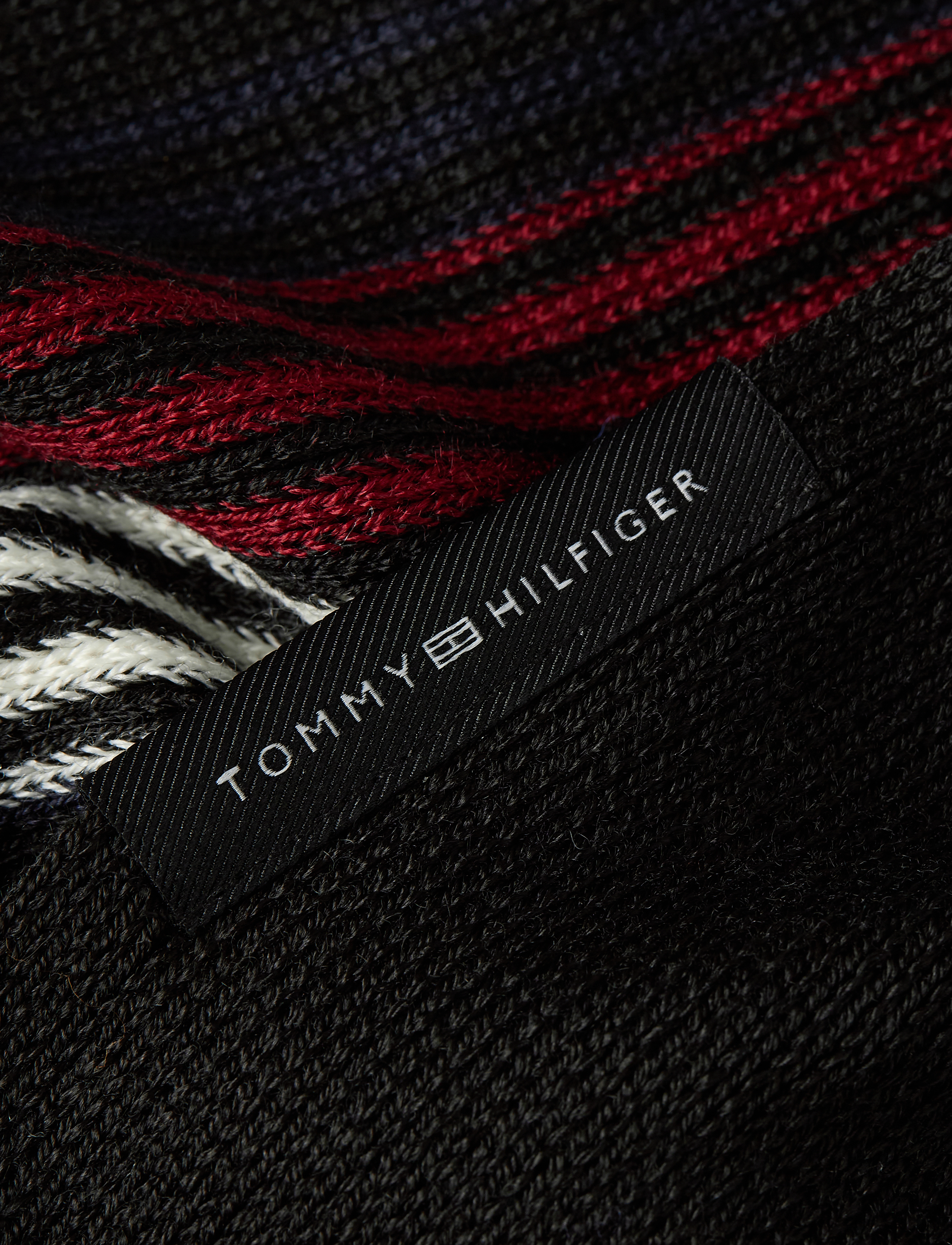 Tommy Hilfiger - TH CORP LOVE RASHELLE SCARF - black - 2
