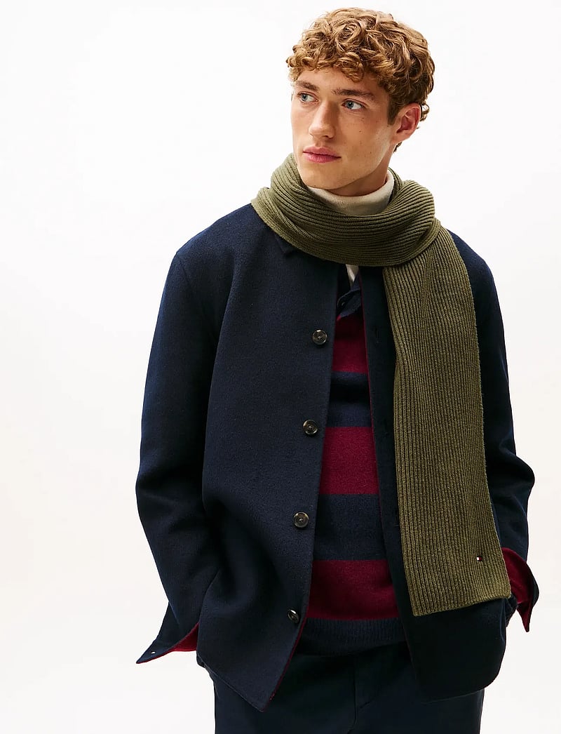 Tommy Hilfiger - TH FLAG PIMA COTTON CASH SCARF - halsdukar - foxhunt green - 0