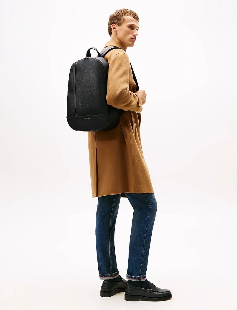 Tommy Hilfiger - TH CENTRAL BACKPACK - business-rucksäcke - black - 0