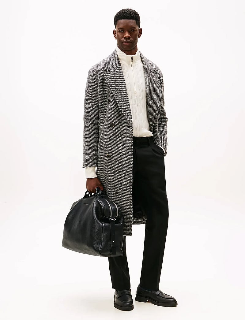 Tommy Hilfiger - TH PREMUM LEATHER DUFFLE - black - 0