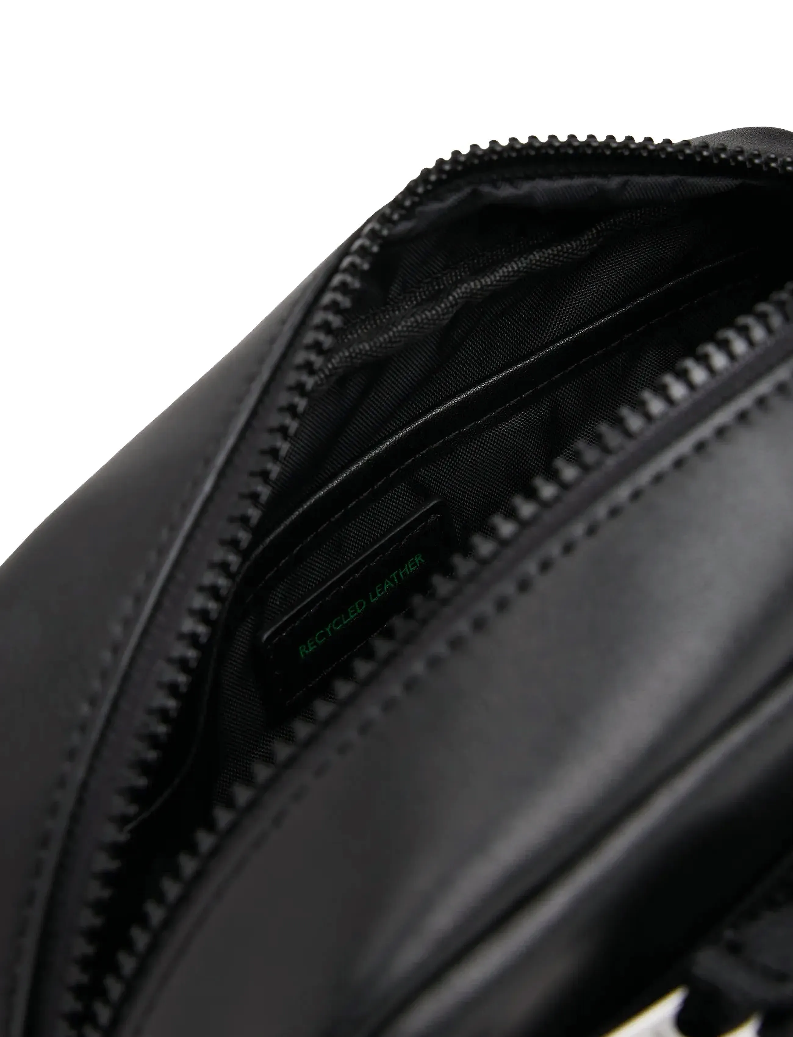 Tommy Hilfiger - TJM LINEAR LEATHER WASHBAG - black - 3