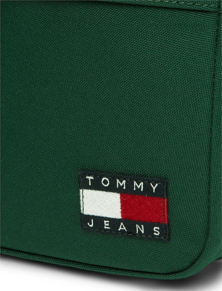 Tommy Hilfiger - TJM ESS DAILY REPORTER - osta olukorra järgi - elegant green - 3