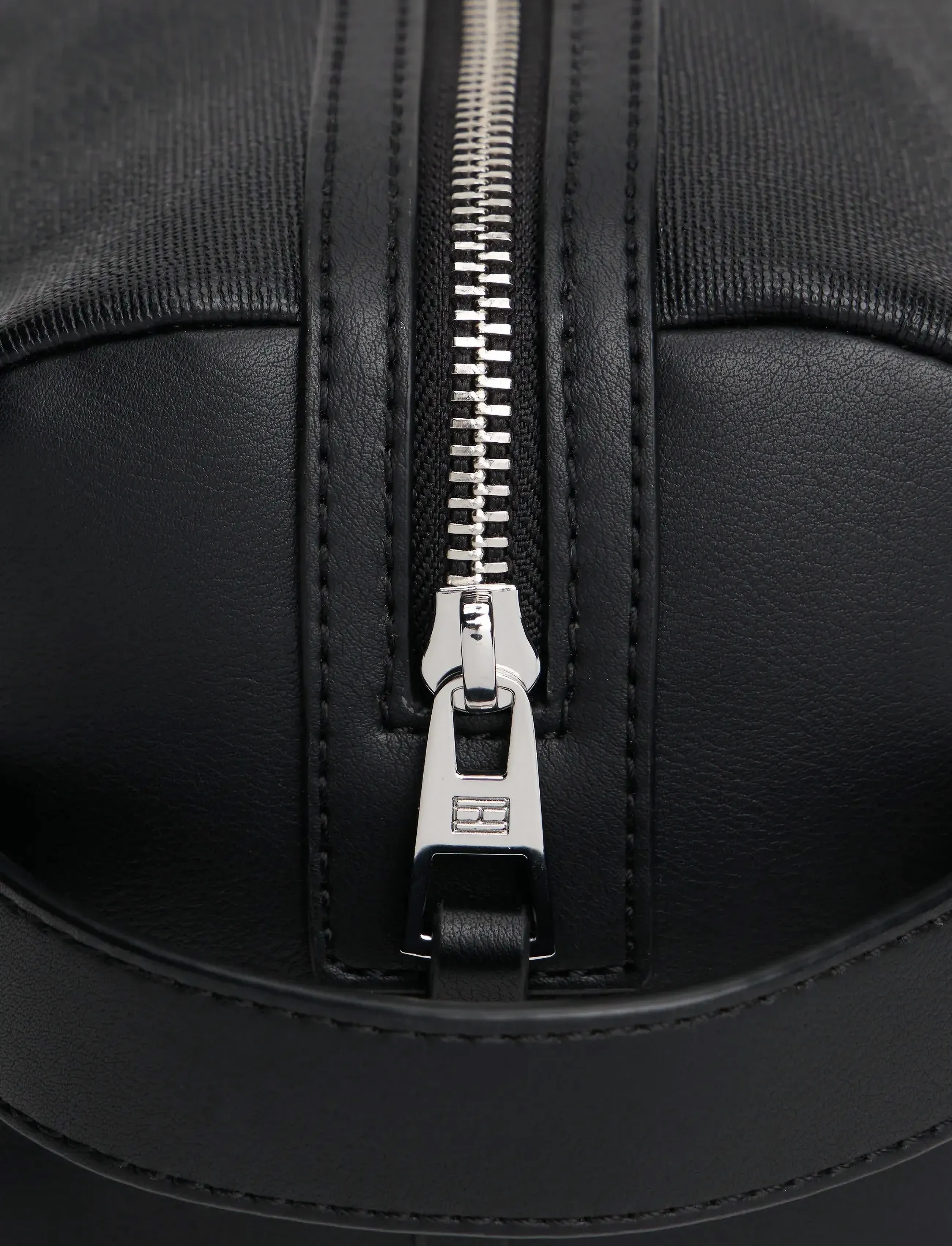 Tommy Hilfiger - TH MODERN WASHBAG - black - 2