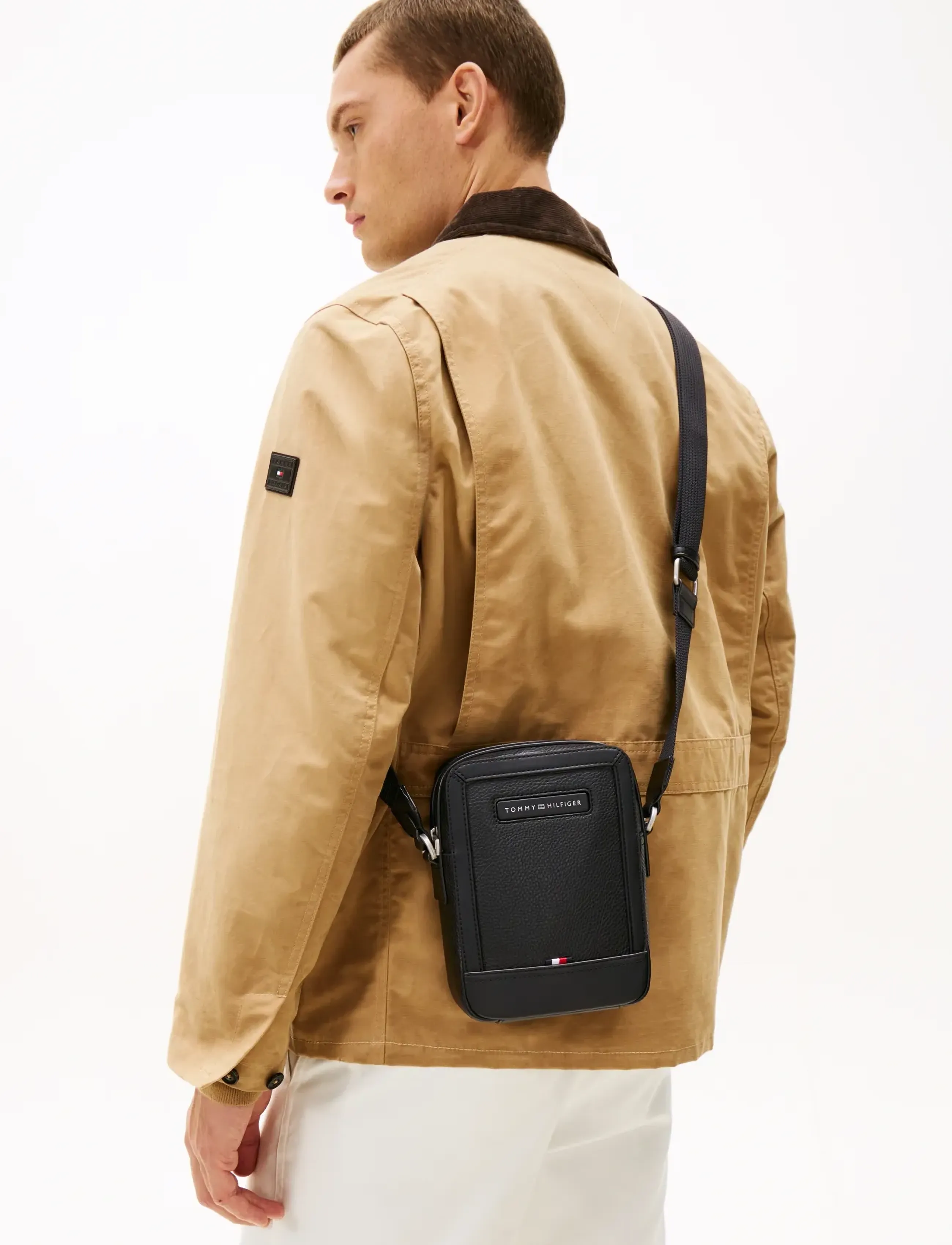 Tommy Hilfiger Th Central Mini Reporter, One Size, Black, Tasker > Crossbody-Tasker, Herre