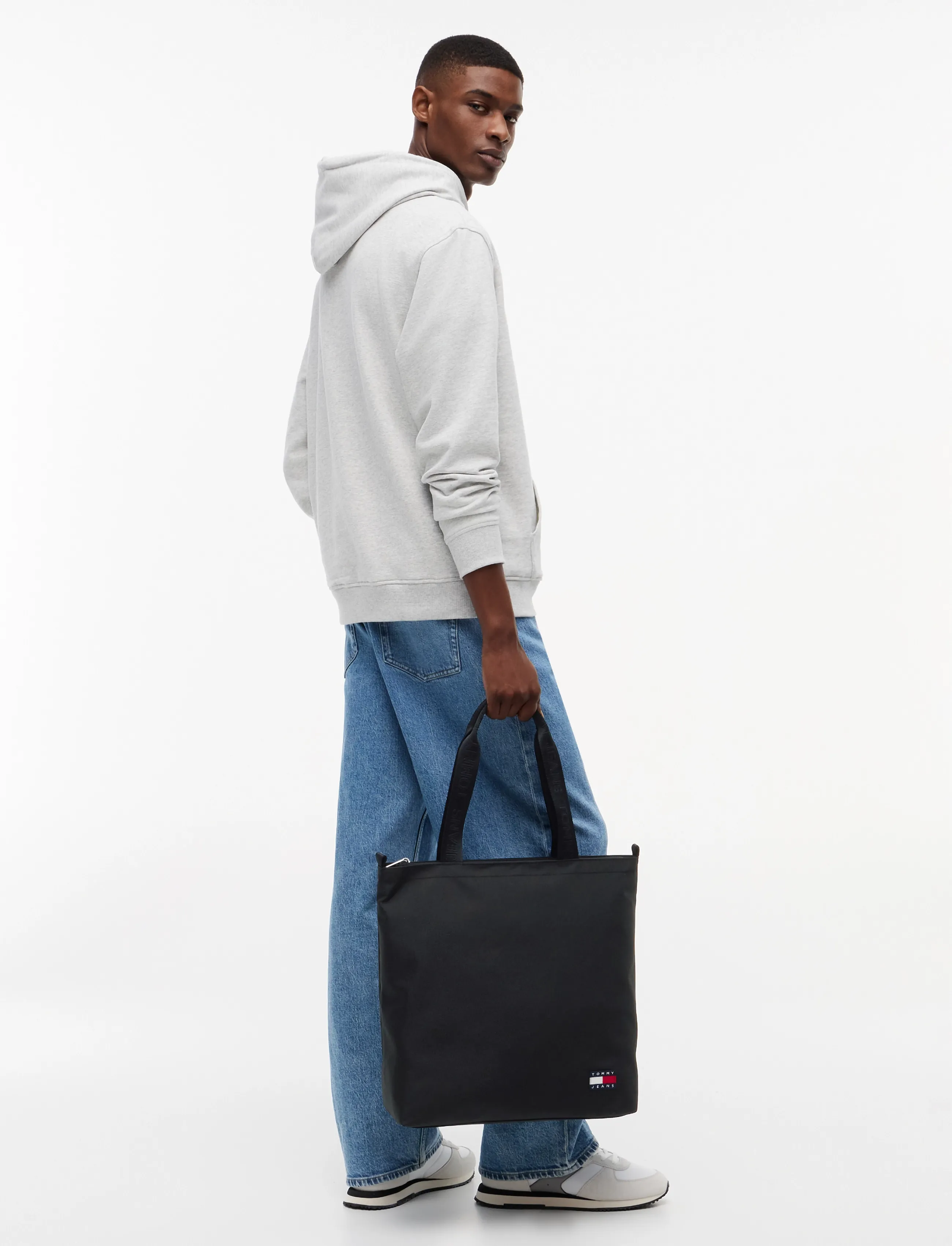 Tommy Hilfiger TJM ESS DAILY TOTE - Tommy Hilfiger - BLACK / black