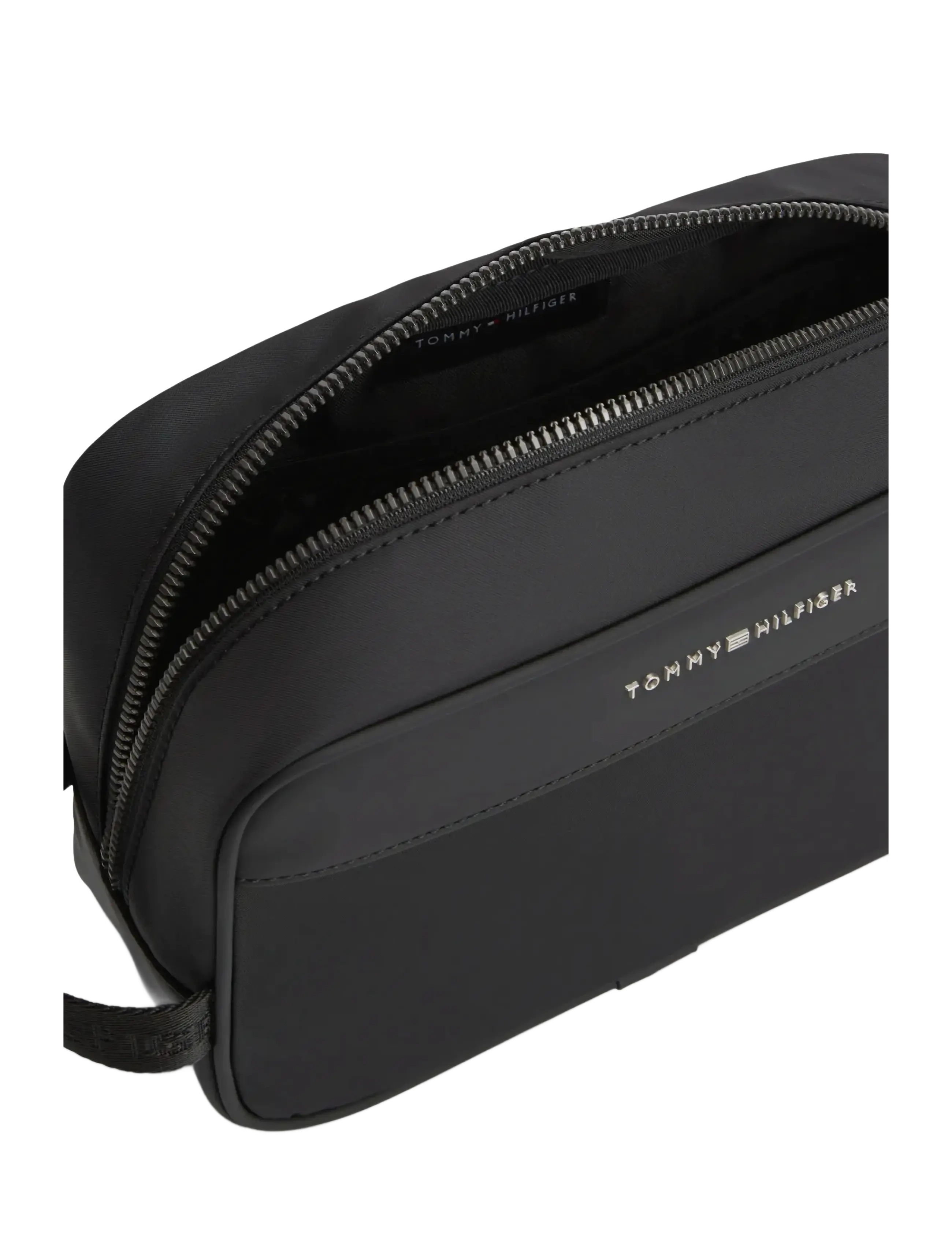 Tommy Hilfiger - TH REPREVE WASHBAG - shop by occasion - black - 2