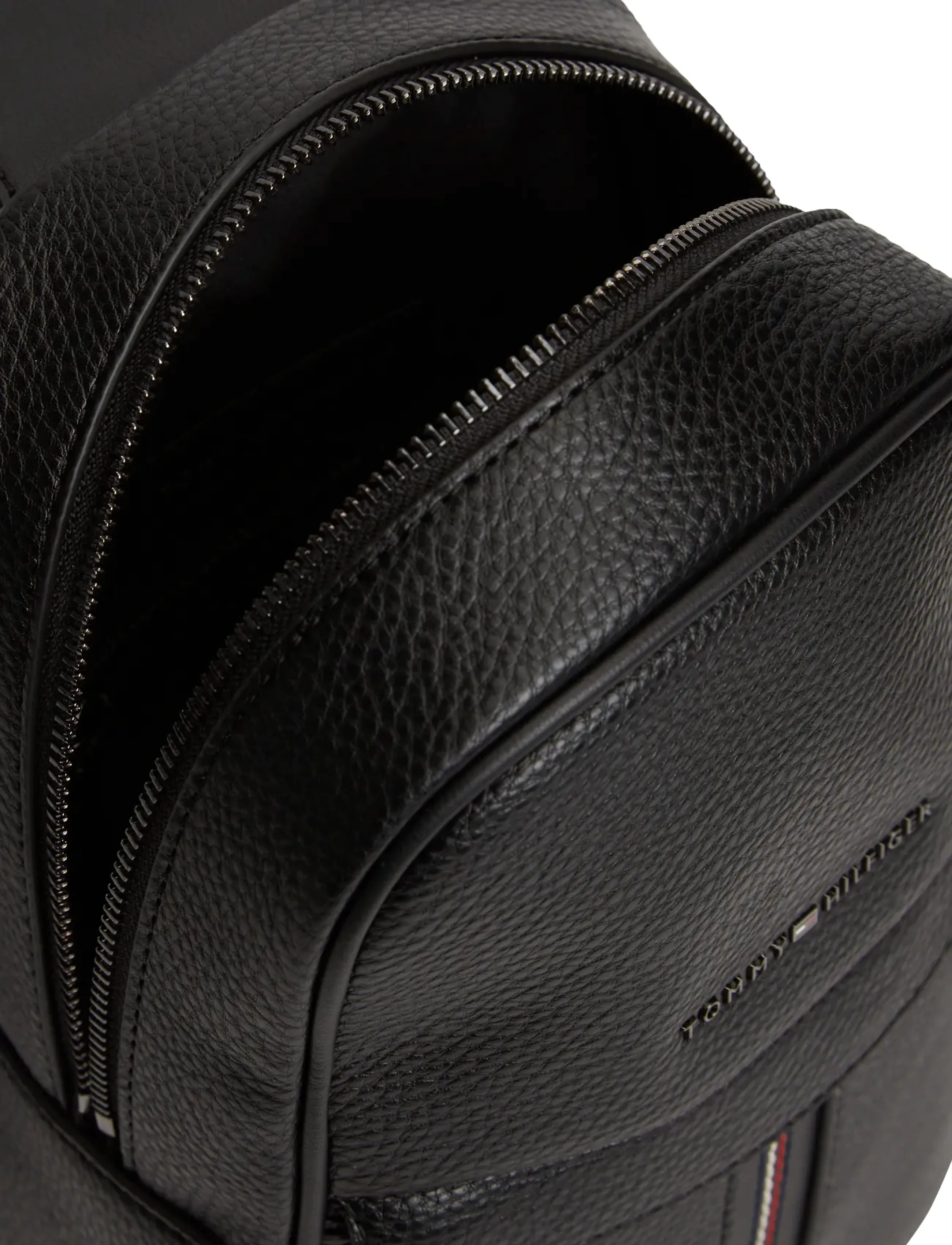 Tommy Hilfiger - TH CENTRAL SLINGPACK - crossbody bags - black - 3