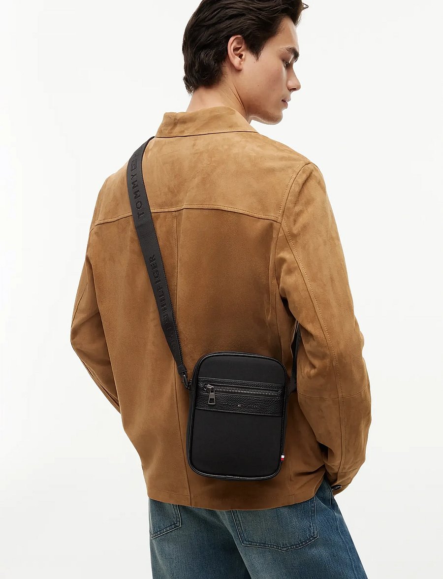 Tommy Hilfiger - TH REPREVE MINI REPORTER - nach anlass kaufen - black - 0