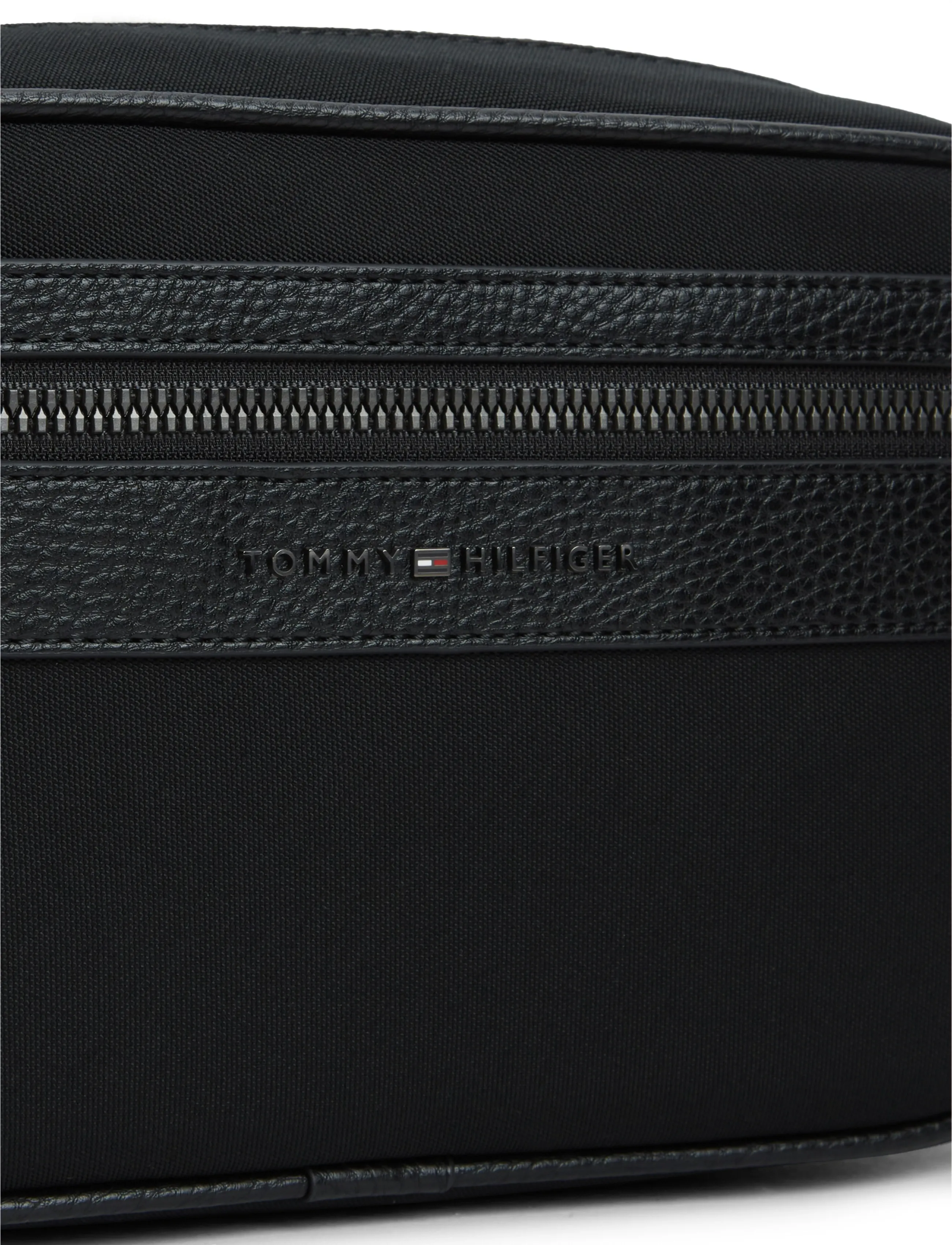 Tommy Hilfiger - TH REPREVE WASHBAG - black - 3