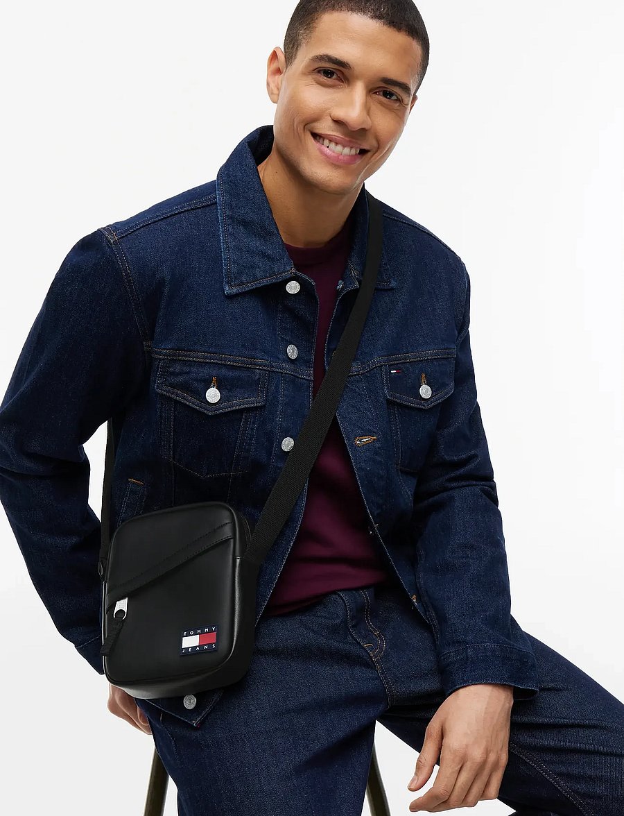 Tommy Hilfiger - TJM DAILY PU REPORTER - shop efter anledning - black - 0