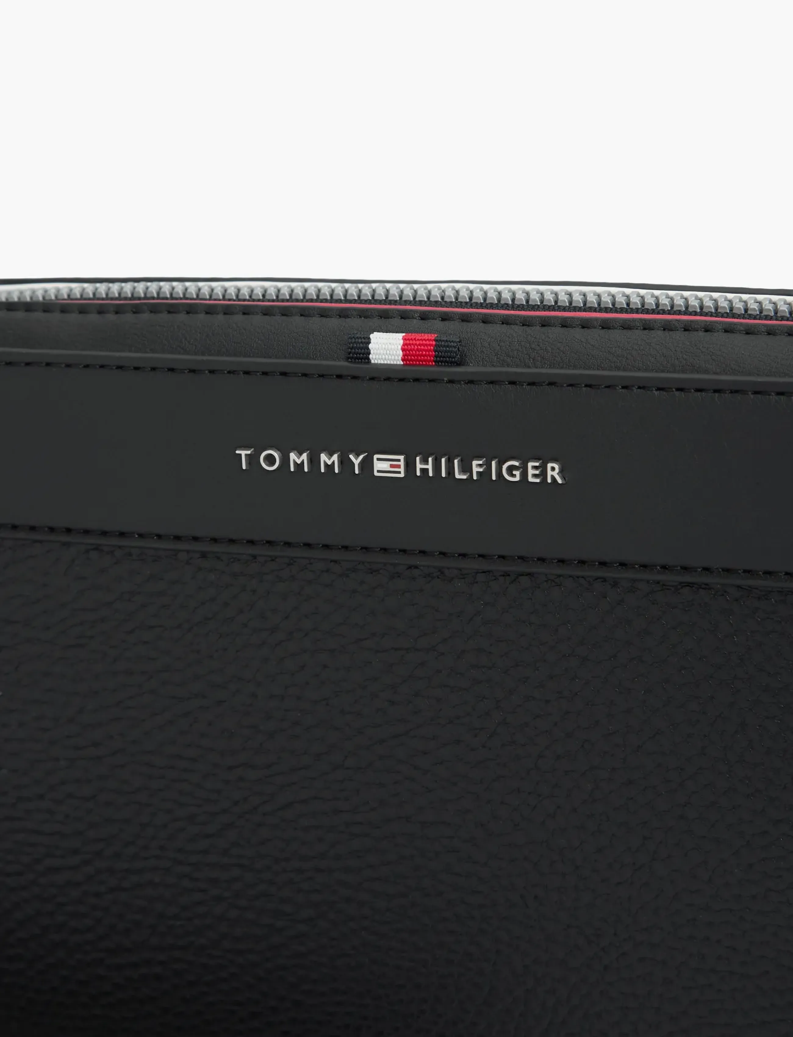 Tommy Hilfiger - TH CENTRAL POUCH - toilettenartikel - black - 2
