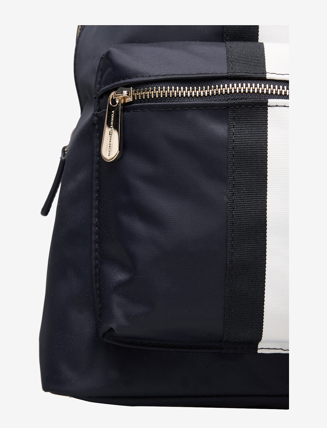 Tommy Hilfiger - POPPY BACKPACK CORP - corporate - 4