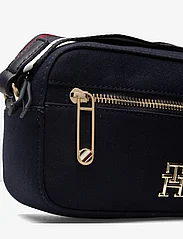 Tommy Hilfiger - ICONIC TOMMY CAMERA BAG TWILL - birthday gifts - space blue - 3
