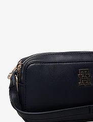 Tommy Hilfiger - TH TIMELESS CAMERA BAG - party wear at outlet prices - space blue - 3