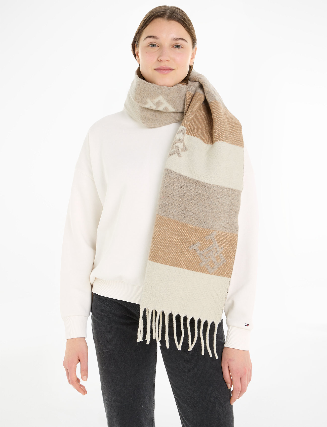 Tommy Hilfiger - LIMITLESS CHIC CB SCARF - winter scarves - cashmere cream mix - 1