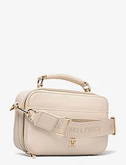 Tommy Hilfiger - ICONIC TOMMY CAMERA BAG - juhlamuotia outlet-hintaan - white clay - 2